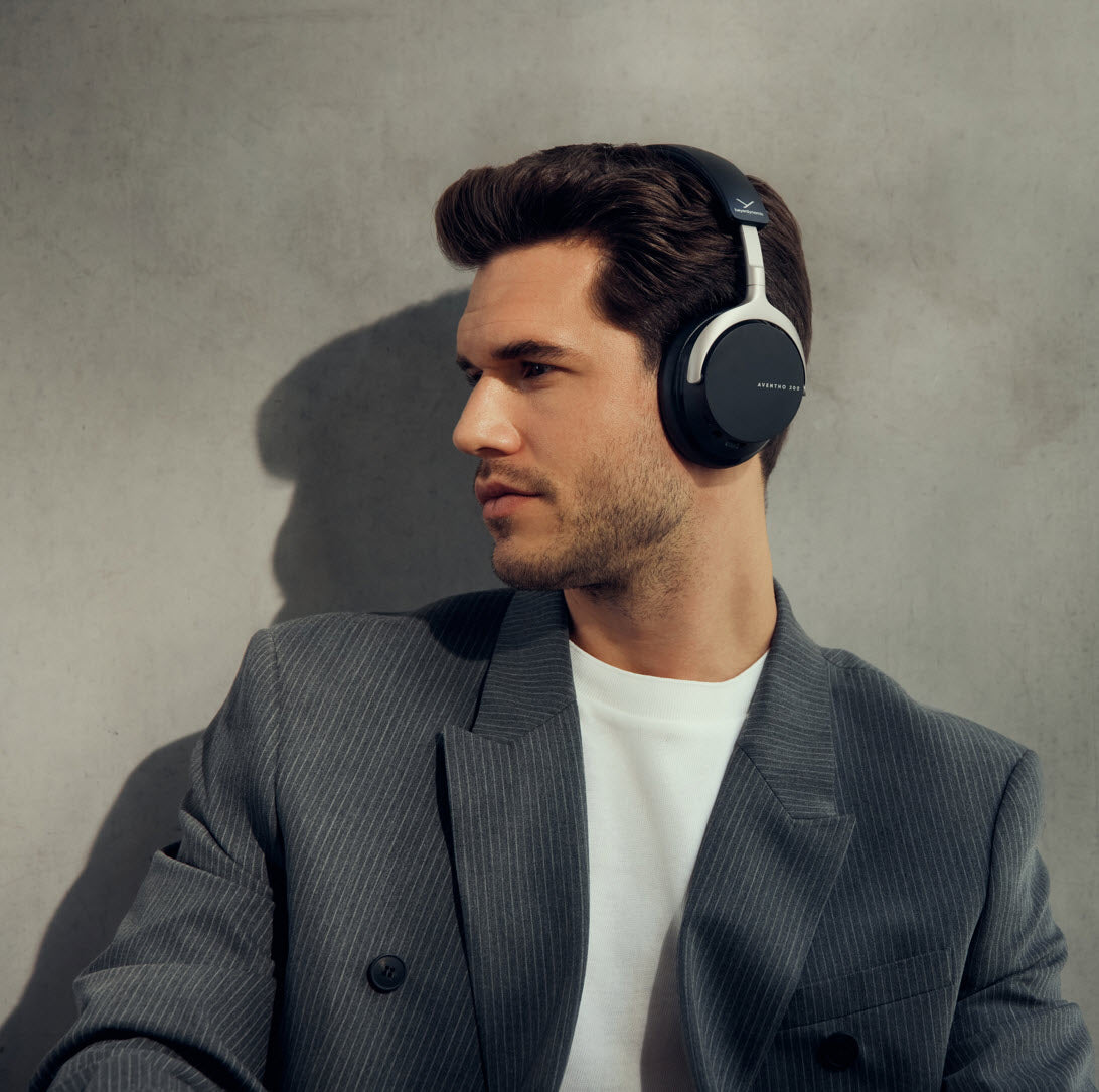AVENTHO 200 over-ear Noise Cancellation Headphones style and comfort all in one