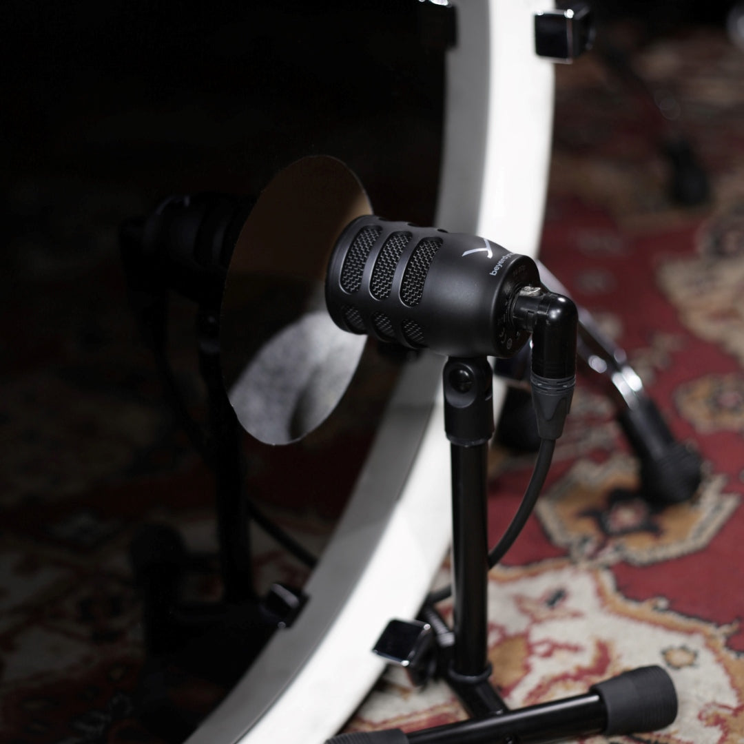 TG D70 Dynamic Kick Drum Microphone, Hypercardioid for drums
