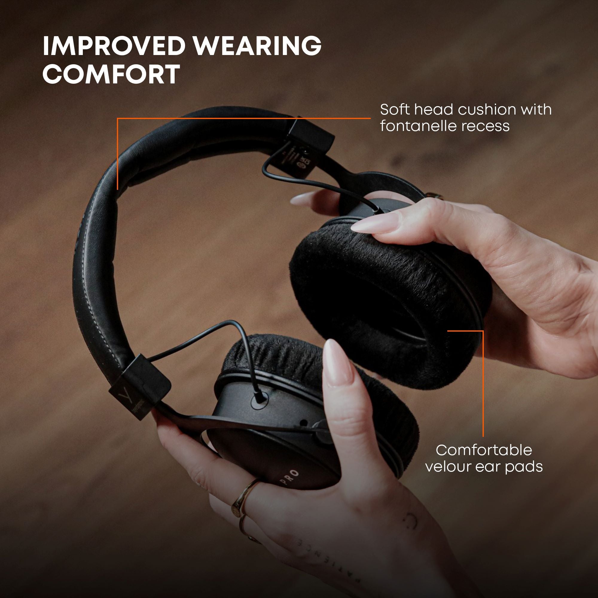 The DT 1770 PRO MK II has high wearing comfort with soft velour earpads and a soft head cushion