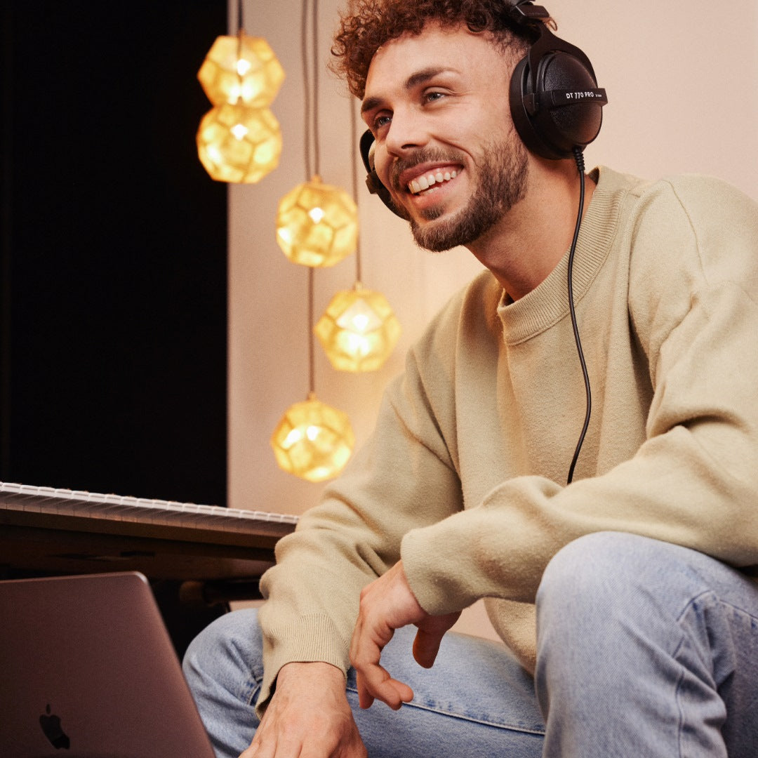 DT 770 PRO 32 Ohm Professional Monitoring Headphone for Mac and PC