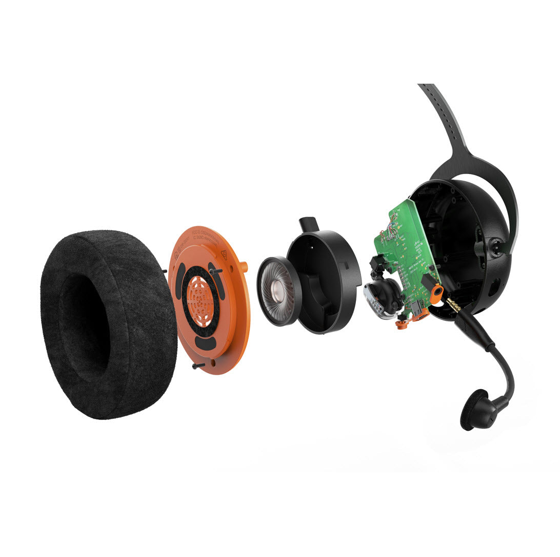 High quality components are used to deliver optimum sound and communication in a gaming headset