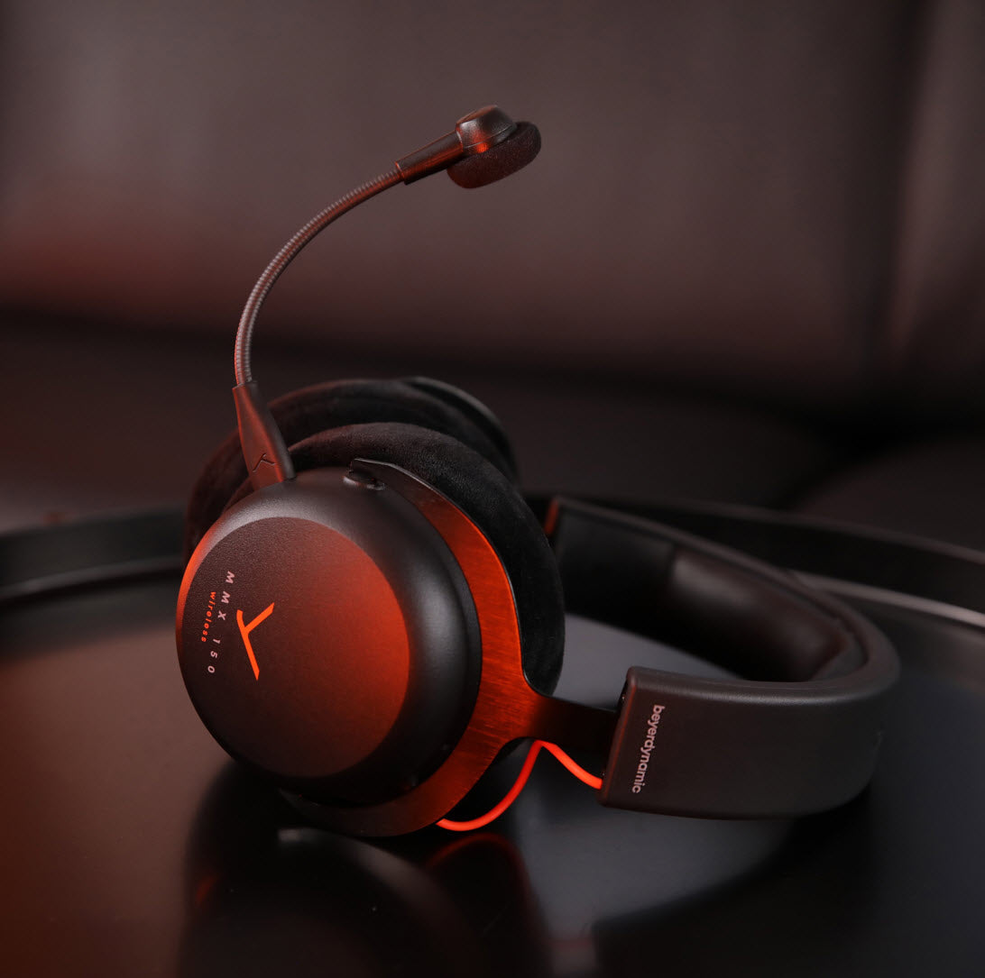 The MMX 150 wireless is the perfect entry into the world of beyerdynamic gaming – ideal for social gaming, voice chats and music.
