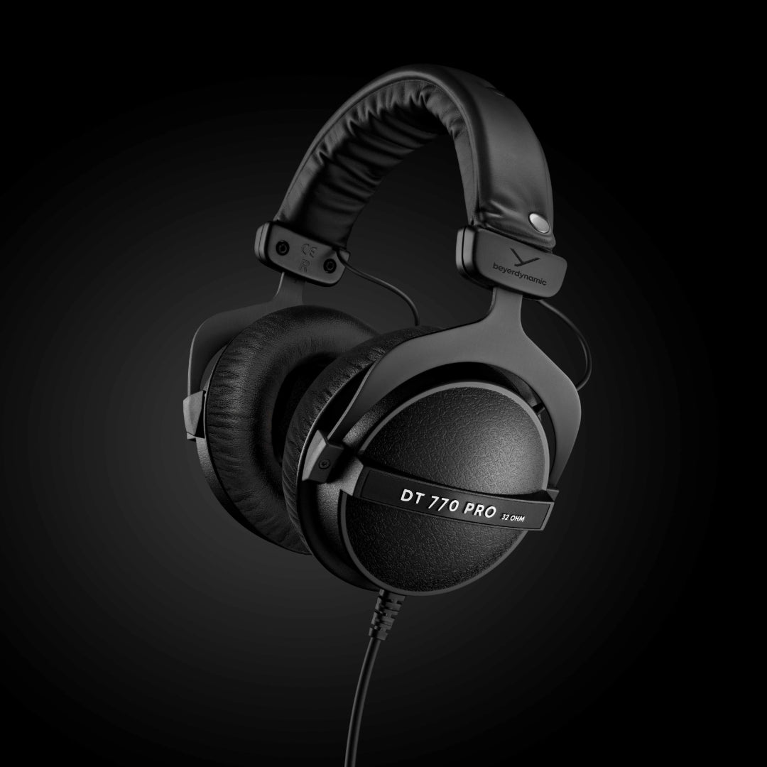 DT 770 PRO 32 Ohm Professional Monitoring Headphone for live applicatons