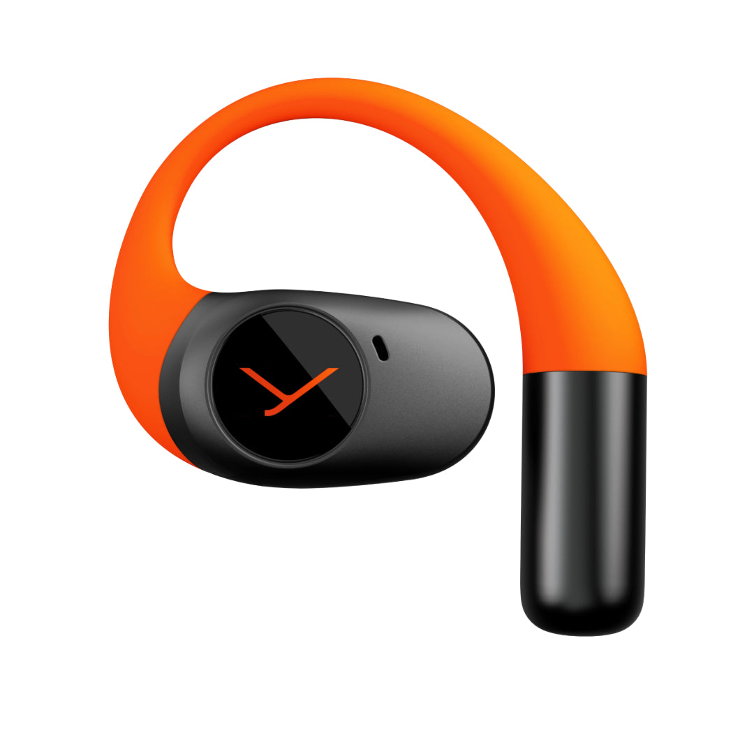 Thanks to its feather-light and ergonomic ear hook design, the earphones sit securely in the ear even during longer training sessions without causing pressure points. 