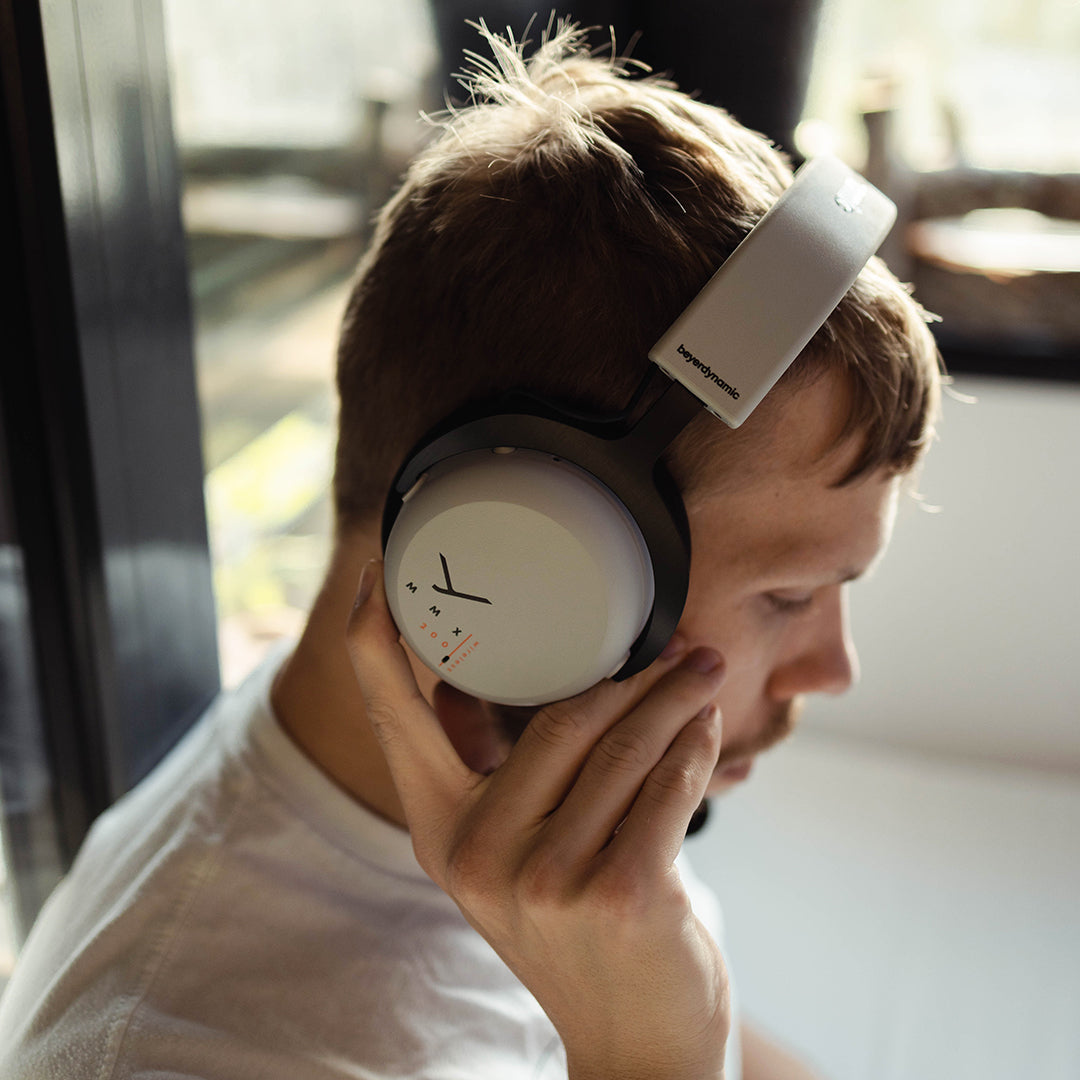 MMX 200 Wireless Multi Platform Low Latency Gaming Headset for studio sound quality