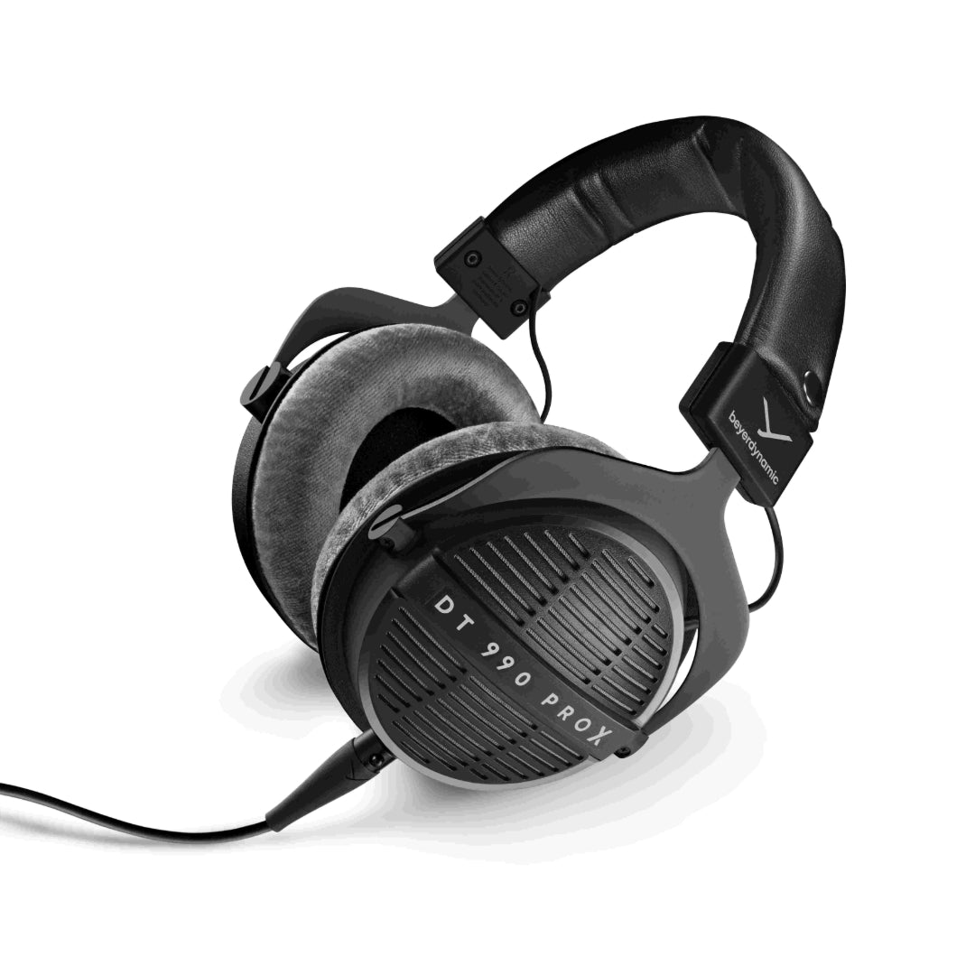 Made in Germany for uncompromising studio sound and
long-term use.