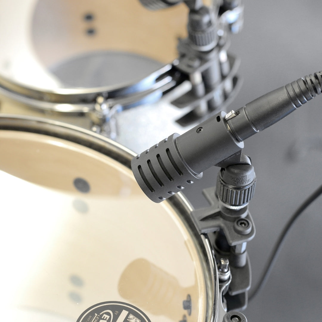 TG D35d Dynamic Microphone For Drums & Percussion, Supercardioid mounted