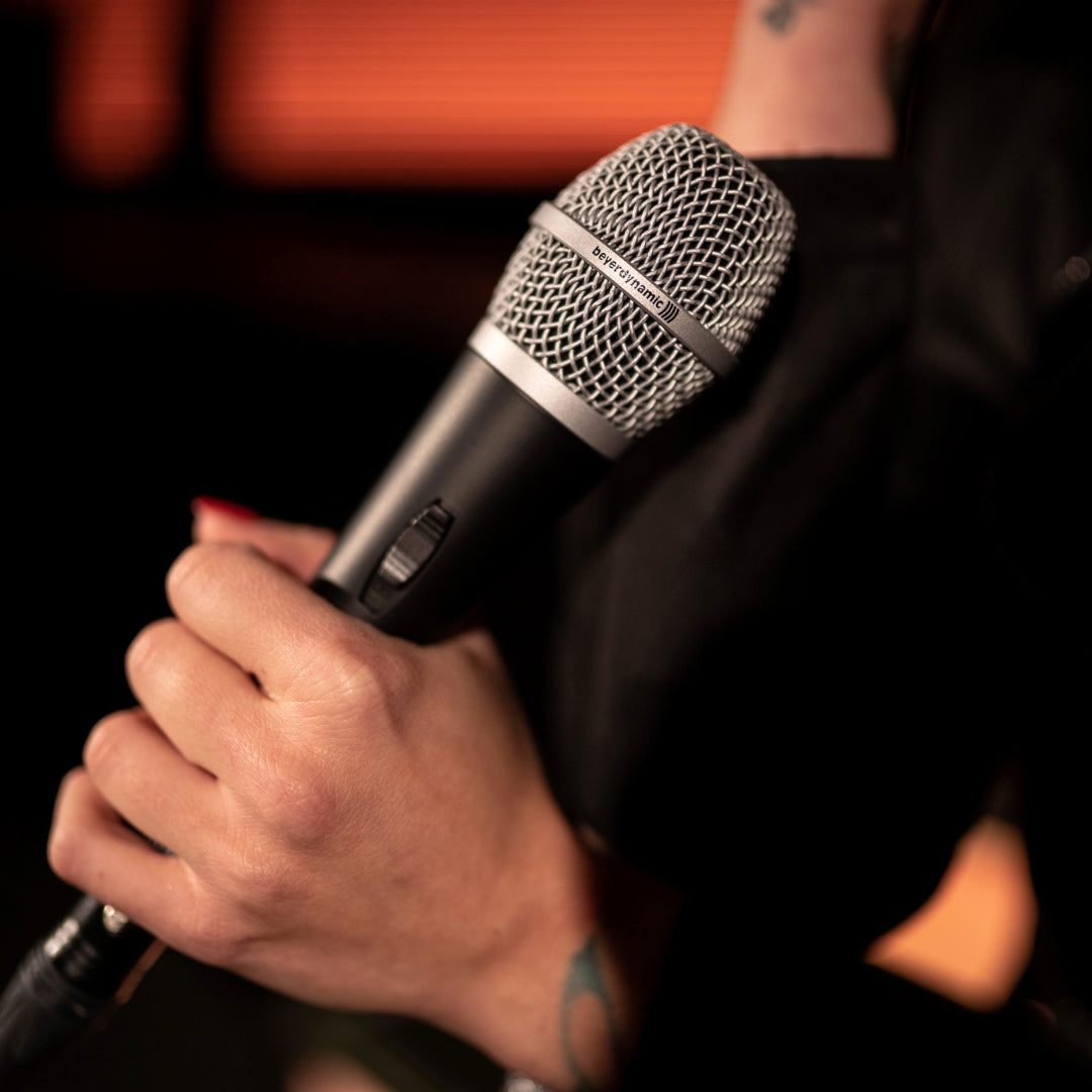 TG V35d s Dynamic Vocal Microphone On/Off Switch, Supercardioid hand held